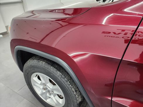 Used 2017 Jeep Grand Cherokee Laredo w/ Quick Order Package 23E image 31