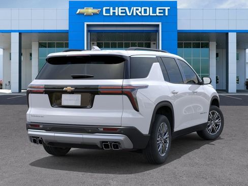 New 2026 Chevrolet Traverse LT w/ Driver Confidence Package FWD image 4