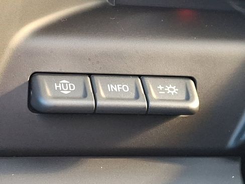 Used 2025 GMC Sierra 1500 AT4 image 27