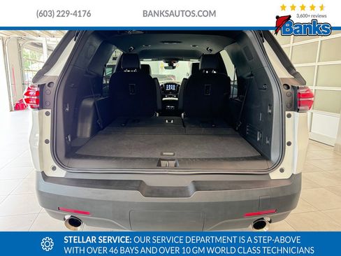 Certified 2023 Chevrolet Traverse RS image 11