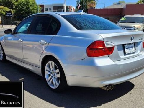 Used 2006 BMW 325i Sedan image 4