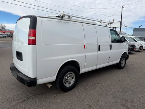 Used 2014 Chevrolet Express 2500 image 4