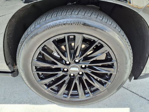 Certified 2025 Cadillac Escalade Premium Luxury w/ Touring Package image 7