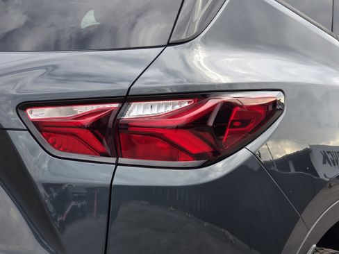 Used 2020 Chevrolet Blazer LT w/ Sound & Technology Package image 11