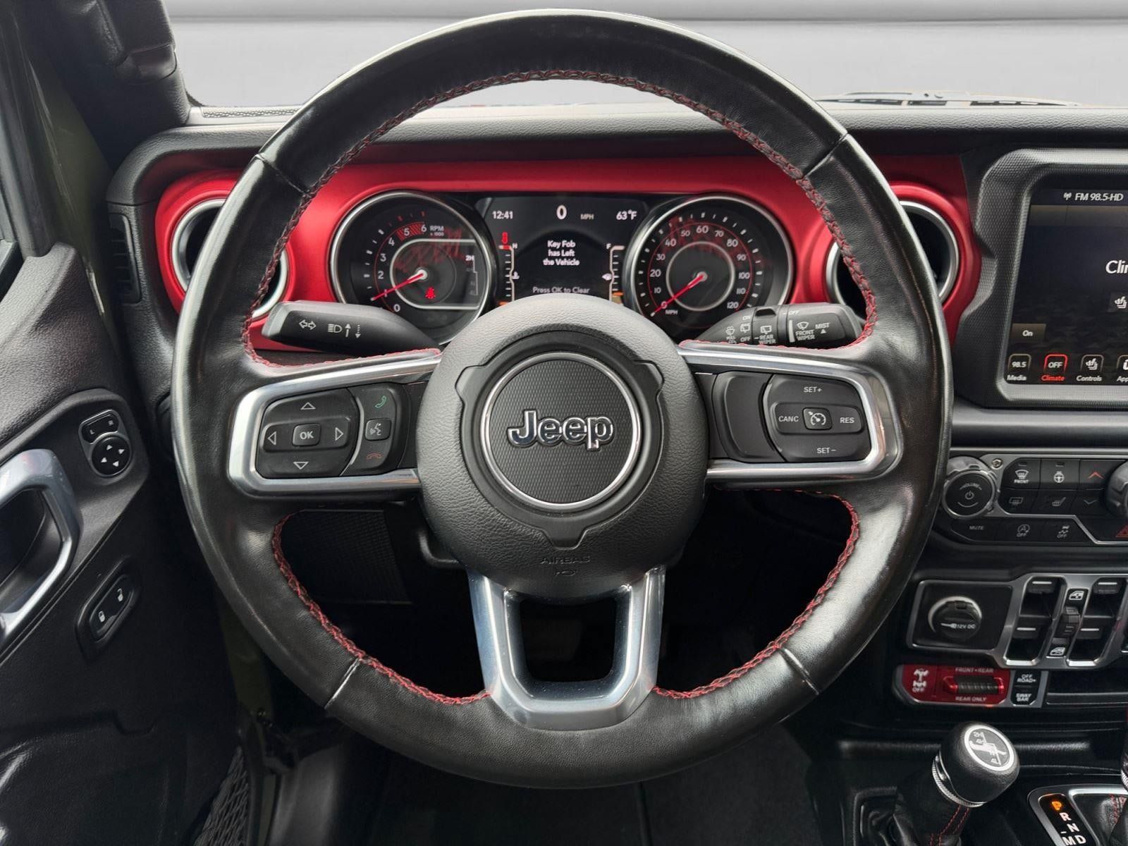 Used 2022 Jeep Wrangler Unlimited Rubicon w/ LED Lighting Group AWD/4WD image 12