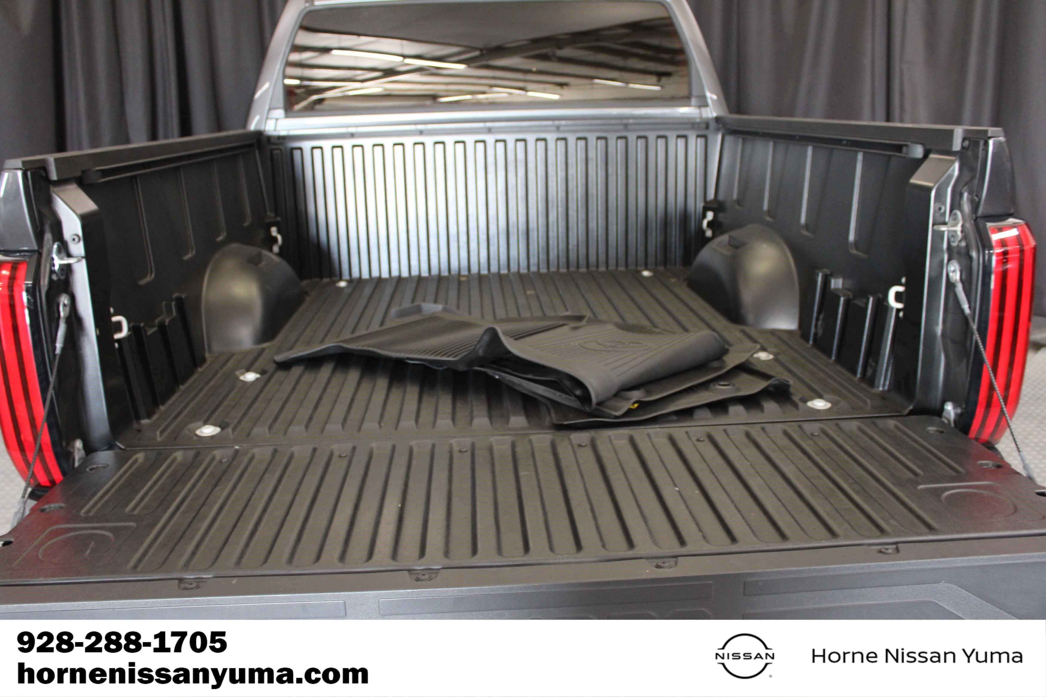 Used 2025 Toyota Tundra SR5 w/ SR5 Convenience Package AWD/4WD image 13