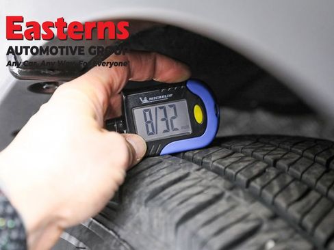 Used 2024 Toyota Highlander LE image 29