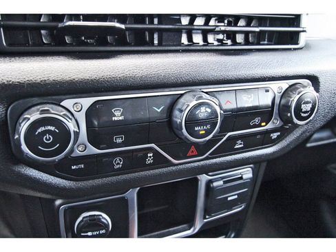 Used 2024 Jeep Wrangler Sport image 26