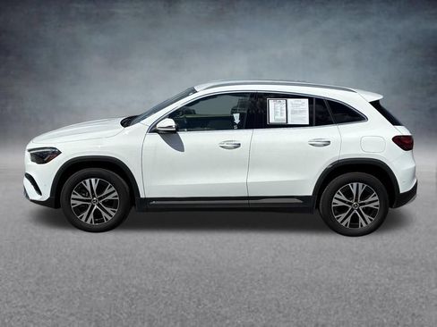 Used 2025 Mercedes-Benz GLA 250 4MATIC image 2