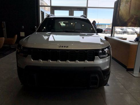 New 2026 Jeep Cherokee Limited image 8