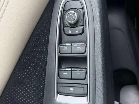 Used 2020 Subaru Ascent Limited w/ Technology Package AWD/4WD image 25