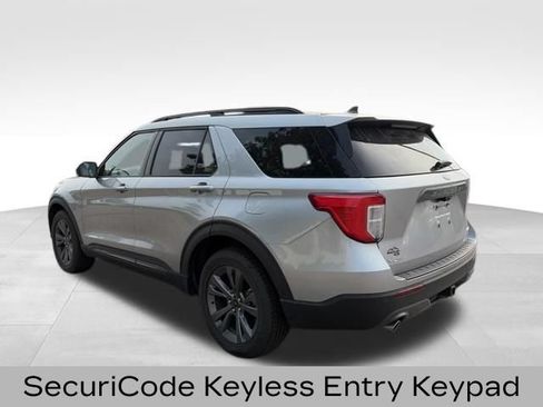 Used 2023 Ford Explorer XLT w/ Equipment Group 202A AWD/4WD image 7