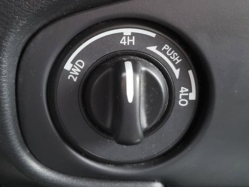 Used 2023 Nissan Frontier S w/ Technology Package image 25