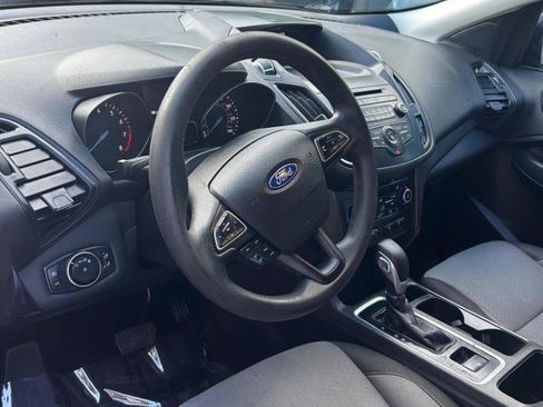 Used 2018 Ford Escape SE image 18