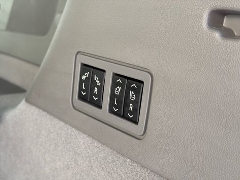 Used 2020 Cadillac XT6 Premium Luxury w/ LPO, Floor Liner Package image 11