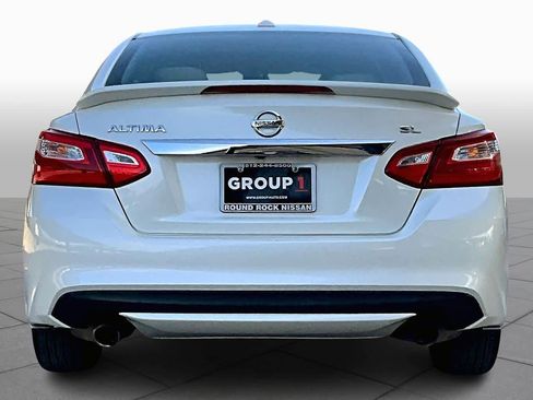 Used 2016 Nissan Altima 2.5 SL w/ 2.5 Technology w/LED Package image 5