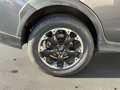 Used 2021 Subaru Crosstrek 2.0i Premium w/ Moonroof Package image 10