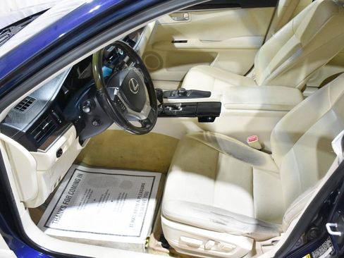 Used 2014 Lexus ES 350 w/ Premium Package FWD image 34
