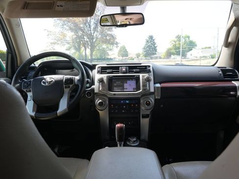 Used 2015 Toyota 4Runner Limited AWD/4WD image 18