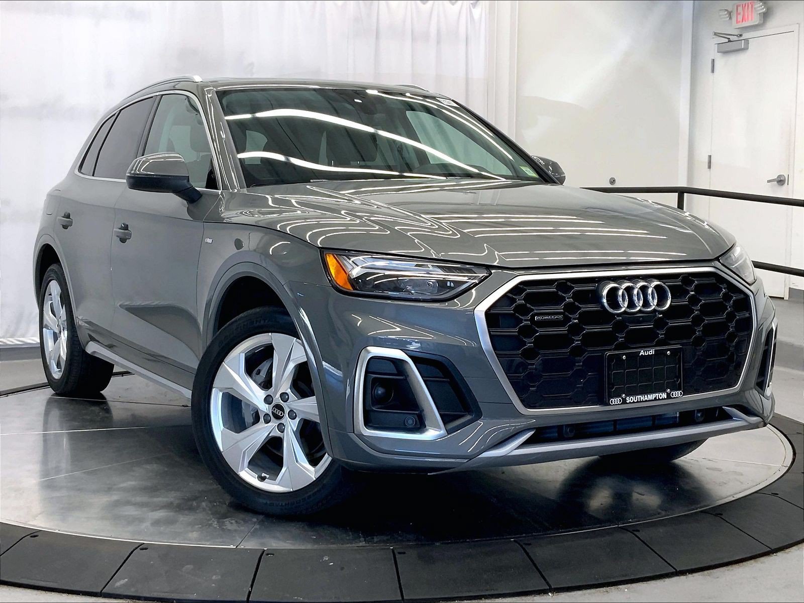 Certified 2023 Audi Q5 2.0T Premium Plus AWD/4WD image 1