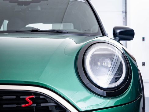 Certified 2025 MINI Cooper S image 15