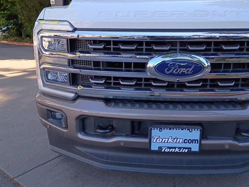 Used 2023 Ford F350 King Ranch AWD/4WD image 11