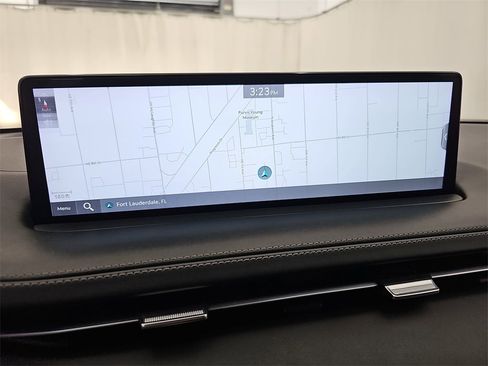 Used 2024 Genesis GV70 2.5T w/ Sport Prestige Package image 35