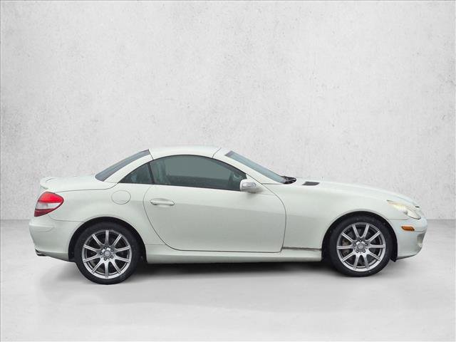 Used 2008 Mercedes-Benz SLK 350 image 4