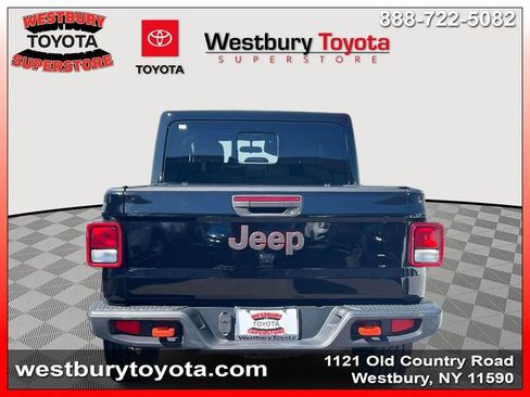 Used 2021 Jeep Gladiator Mojave w/ Cold Weather Group AWD/4WD image 7