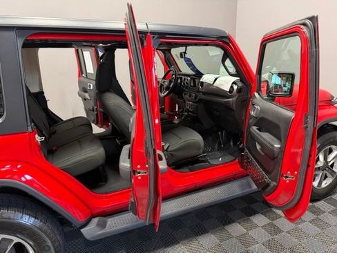 Used 2020 Jeep Wrangler Unlimited Sahara AWD/4WD image 23