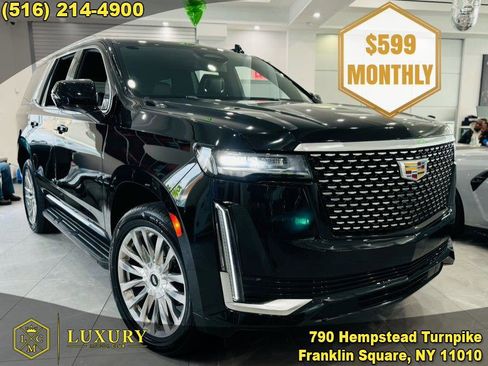 Used 2022 Cadillac Escalade Luxury w/ LPO, Illumination Package image 1