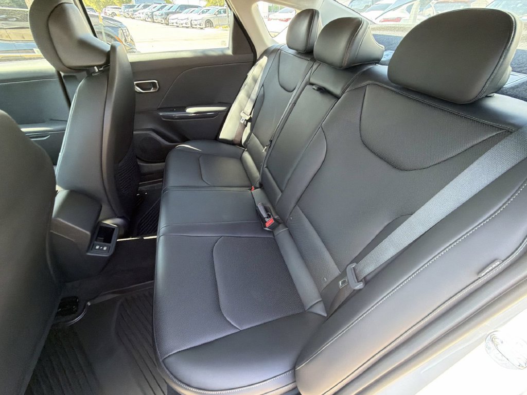 New 2026 Kia K4 EX FWD image 25