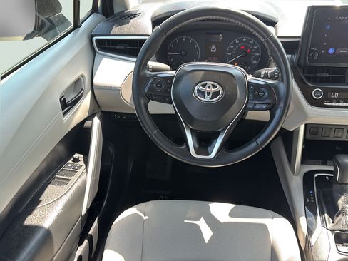Used 2024 Toyota Corolla Cross LE FWD image 16