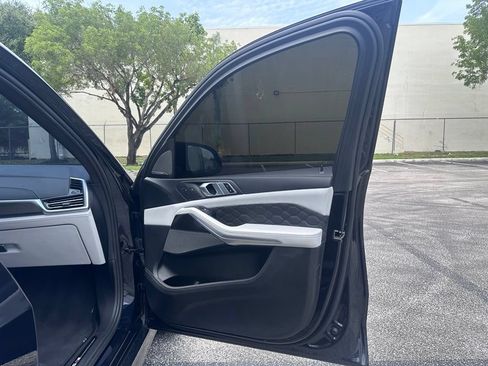 Used 2022 BMW X5 M w/ Competition Package 2 AWD/4WD image 60