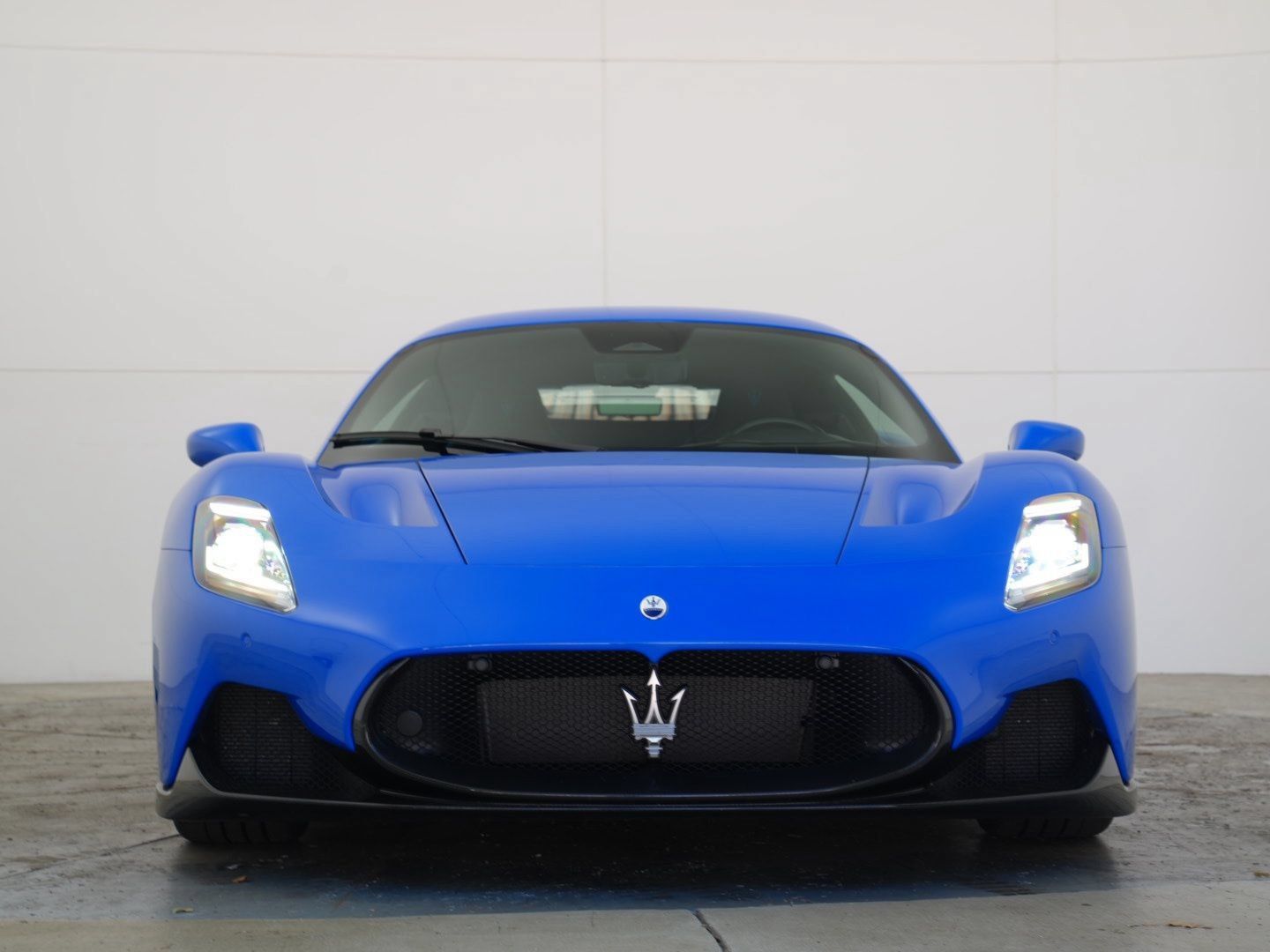 Used 2023 Maserati MC20 Coupe RWD image 40