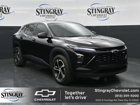 Used 2024 Chevrolet Trax RS w/ Driver Confidence Package FWD image 1