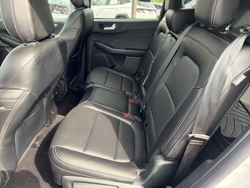 Used 2022 Ford Escape Titanium FWD image 23