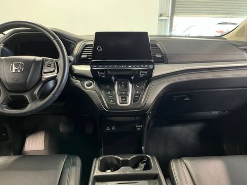 Used 2025 Honda Odyssey EX-L image 18