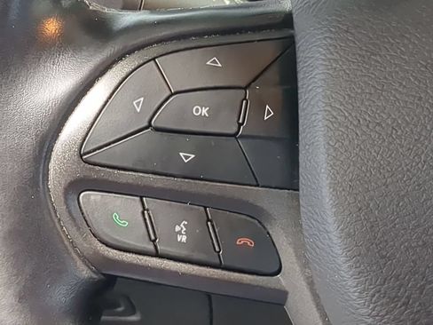 Used 2020 Jeep Cherokee Trailhawk w/ Cold Weather Group AWD/4WD image 29