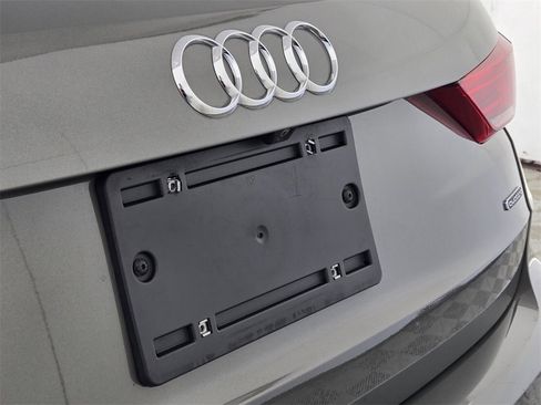 Used 2020 Audi Q3 2.0T Premium w/ Convenience Package image 15