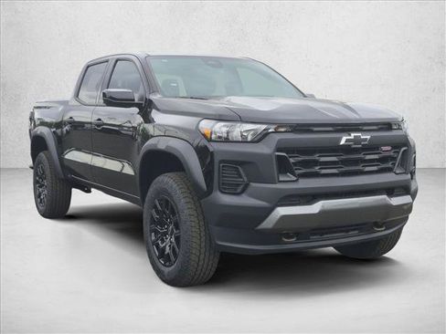 New 2026 Chevrolet Colorado Trail Boss w/ LPO, Bronce Accent Package AWD/4WD image 7