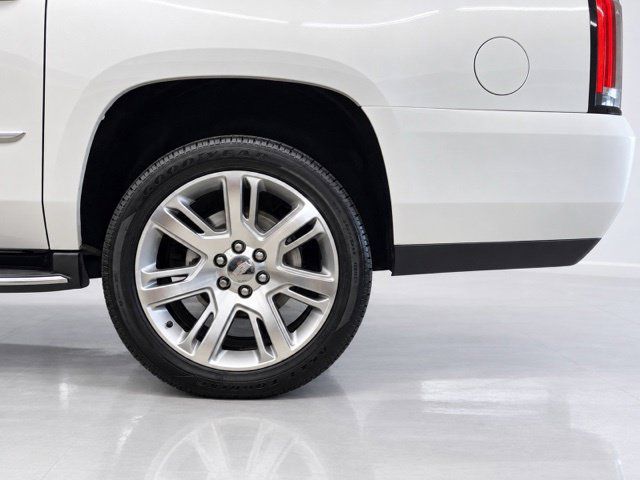 Used 2016 Cadillac Escalade ESV Luxury AWD/4WD image 8