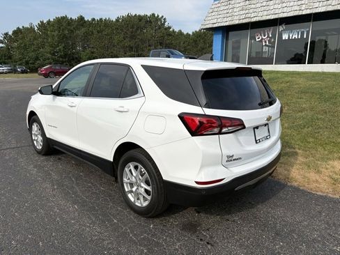 Used 2022 Chevrolet Equinox LT w/ Driver Convenience Package image 7