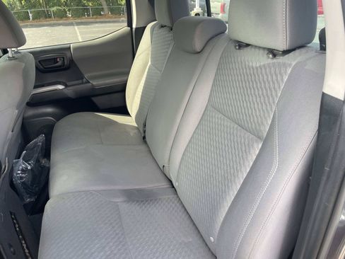 Used 2021 Toyota Tacoma SR5 RWD image 13