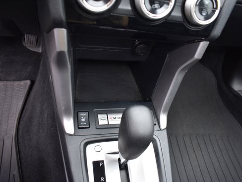 Used 2017 Subaru Forester 2.5i Premium image 22