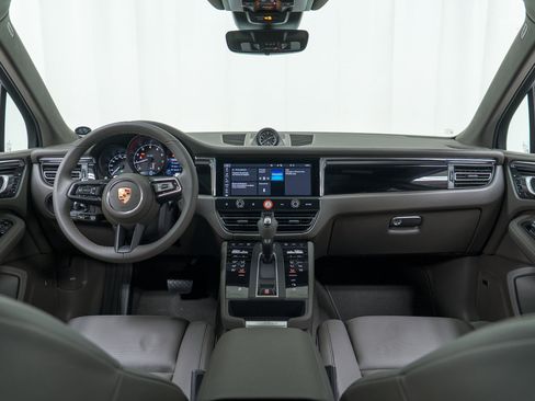 New 2026 Porsche Macan AWD/4WD image 20