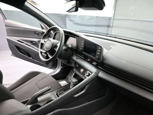 Used 2026 Hyundai Elantra Sport FWD image 12