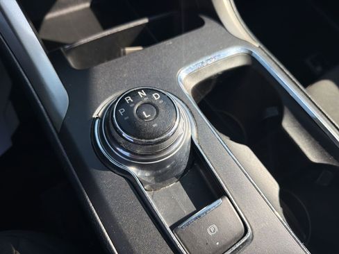 Used 2020 Ford Fusion SE FWD image 35