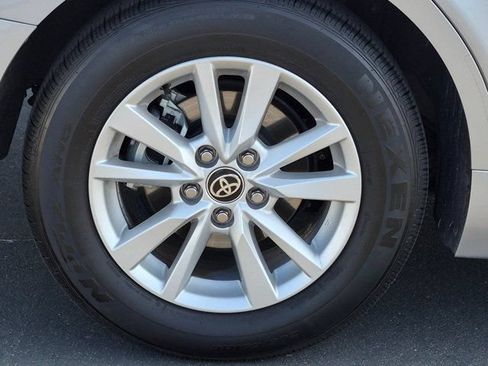 Used 2025 Toyota Camry LE FWD image 13