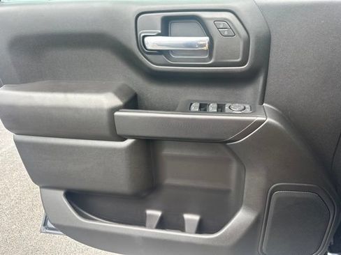 Used 2022 Chevrolet Silverado 1500 Custom w/ Safety Confidence Package RWD image 23